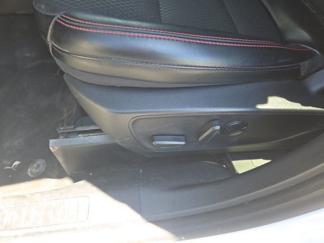 Used 2024 Ford Escape ST-Line Select AWD/4WD image 15