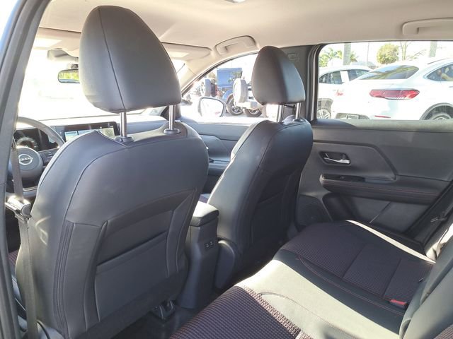 Used 2025 Nissan Kicks SR image 10
