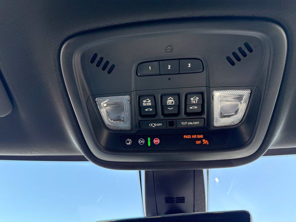 Used 2023 Chevrolet Traverse High Country AWD/4WD image 45