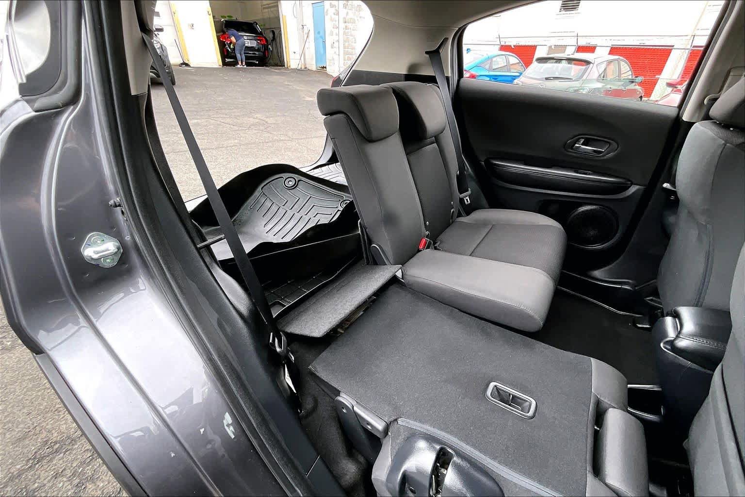 Used 2022 Honda HR-V LX image 20