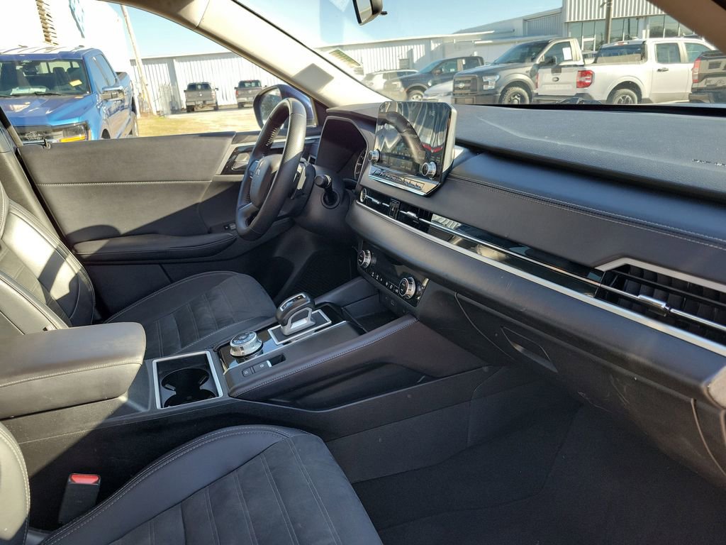 Used 2024 Mitsubishi Outlander SE image 36