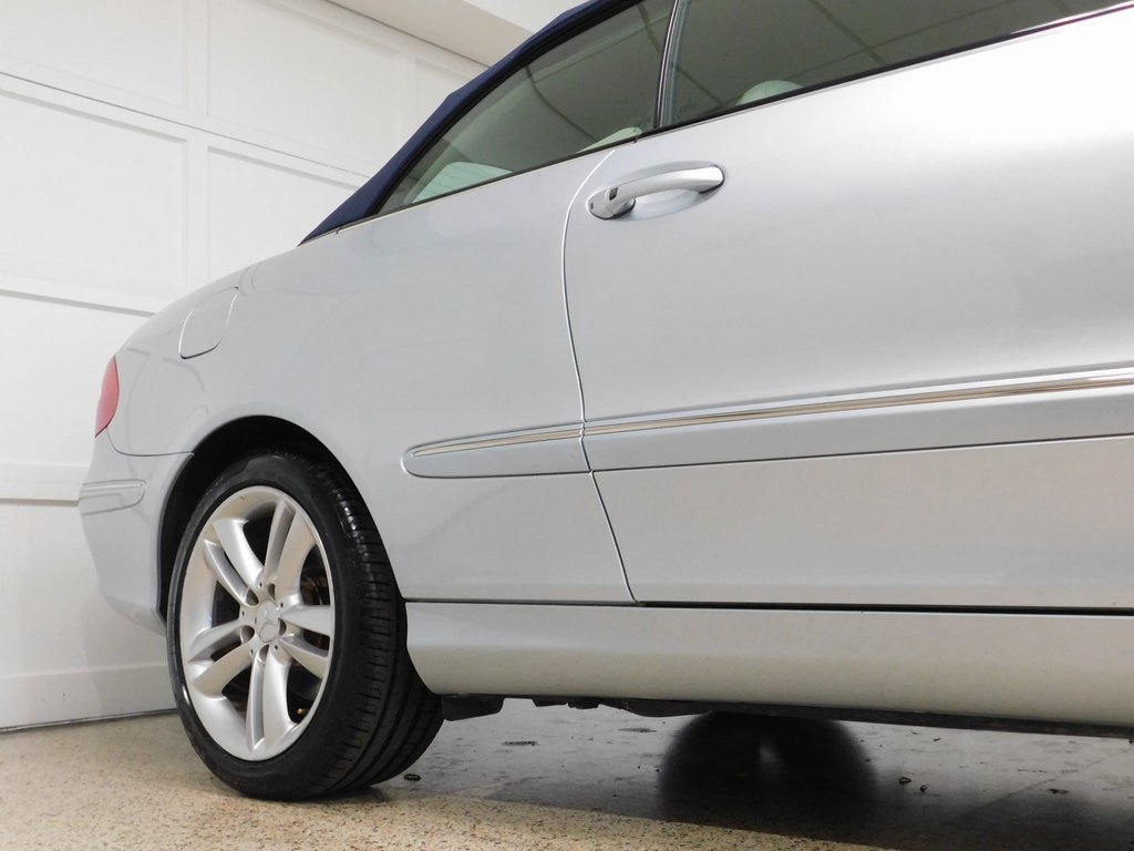 Used 2007 Mercedes-Benz CLK 350 Cabriolet image 12