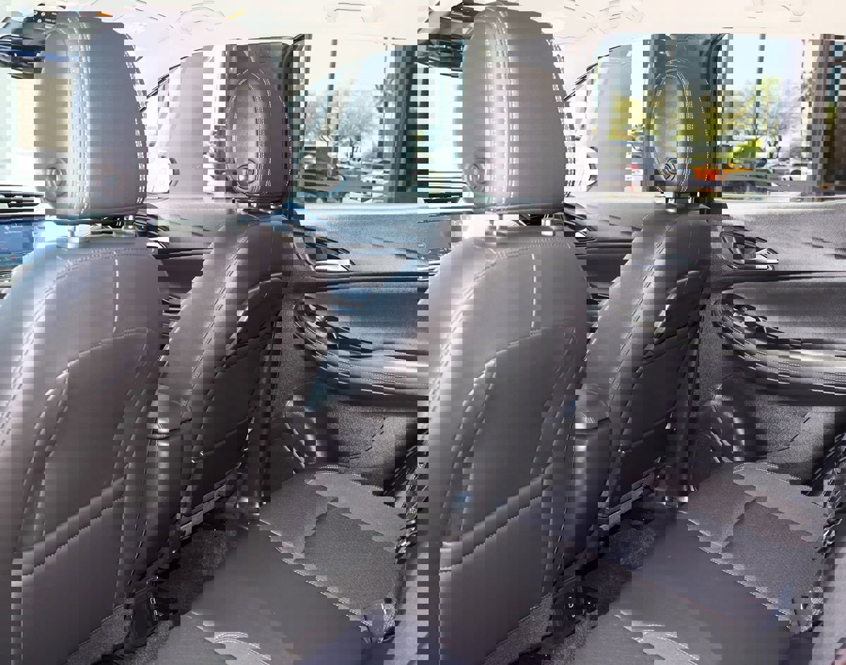 Used 2023 Buick Encore GX Select image 32