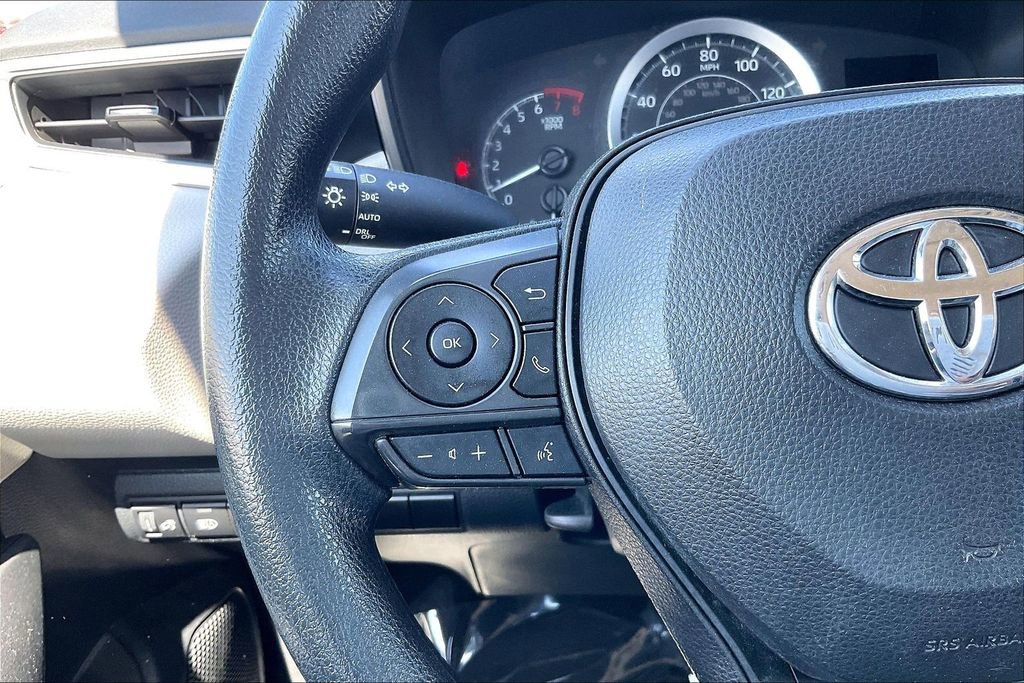 Used 2022 Toyota Corolla LE image 17
