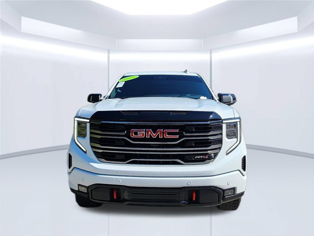 Used 2025 GMC Sierra 1500 AT4 AWD/4WD image 2