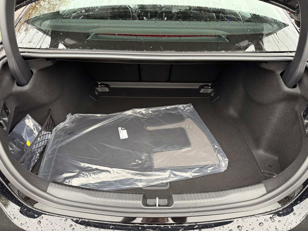 Certified 2025 Mercedes-Benz C 300 Sedan image 8