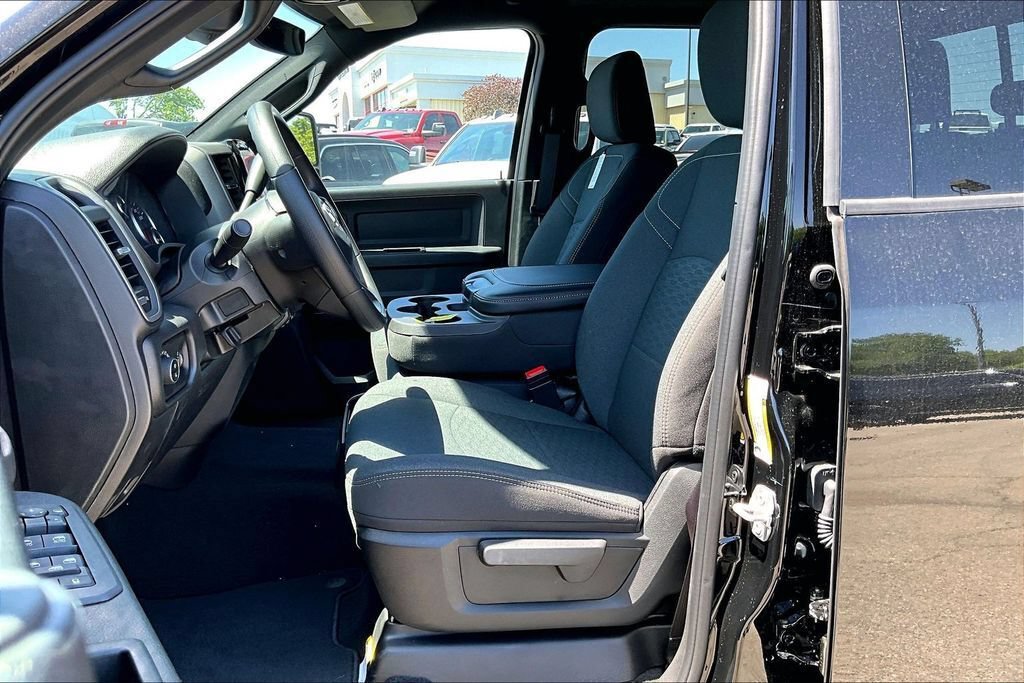New 2026 RAM 3500 Tradesman AWD/4WD image 9