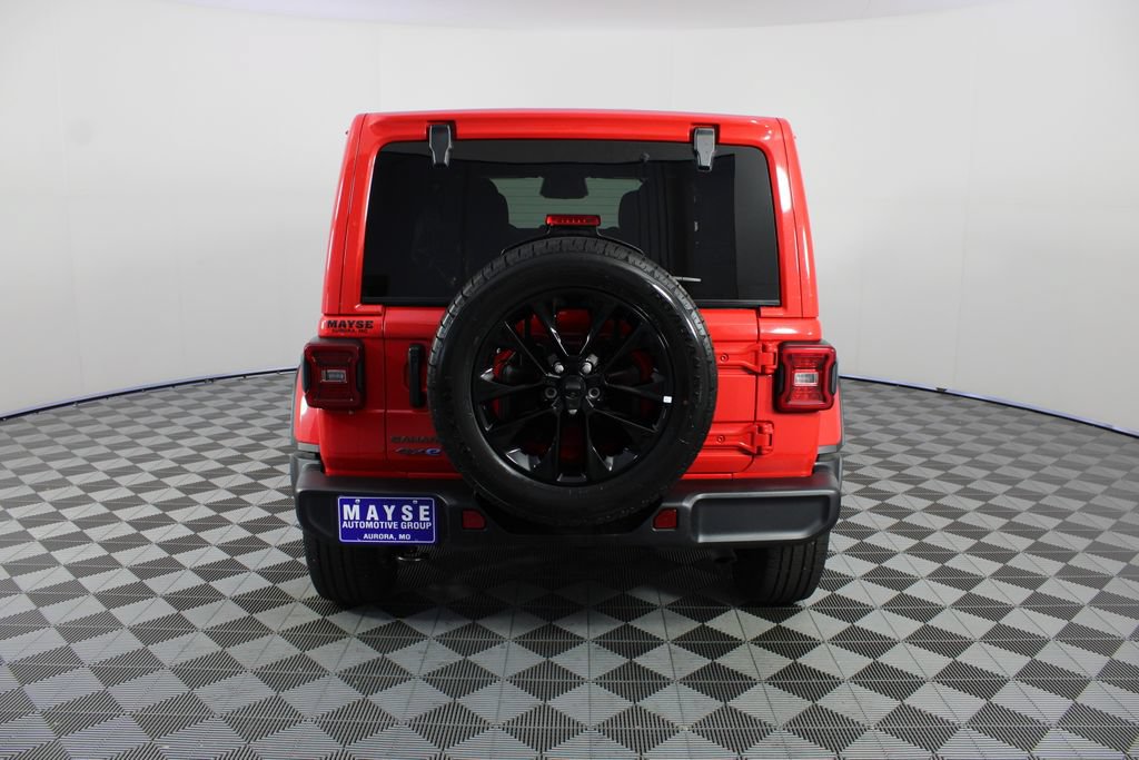 Used 2025 Jeep Wrangler Unlimited Sahara AWD/4WD image 22