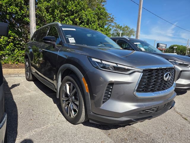Certified 2023 INFINITI QX60 Luxe w/ Cargo Package image 3