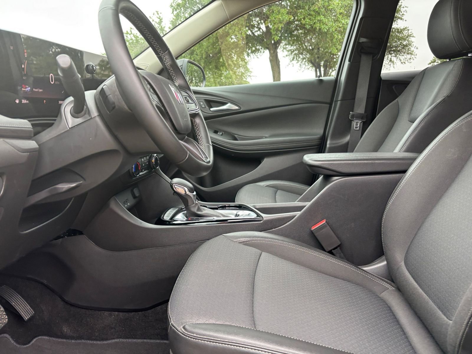 Used 2025 Buick Encore GX Preferred FWD image 27