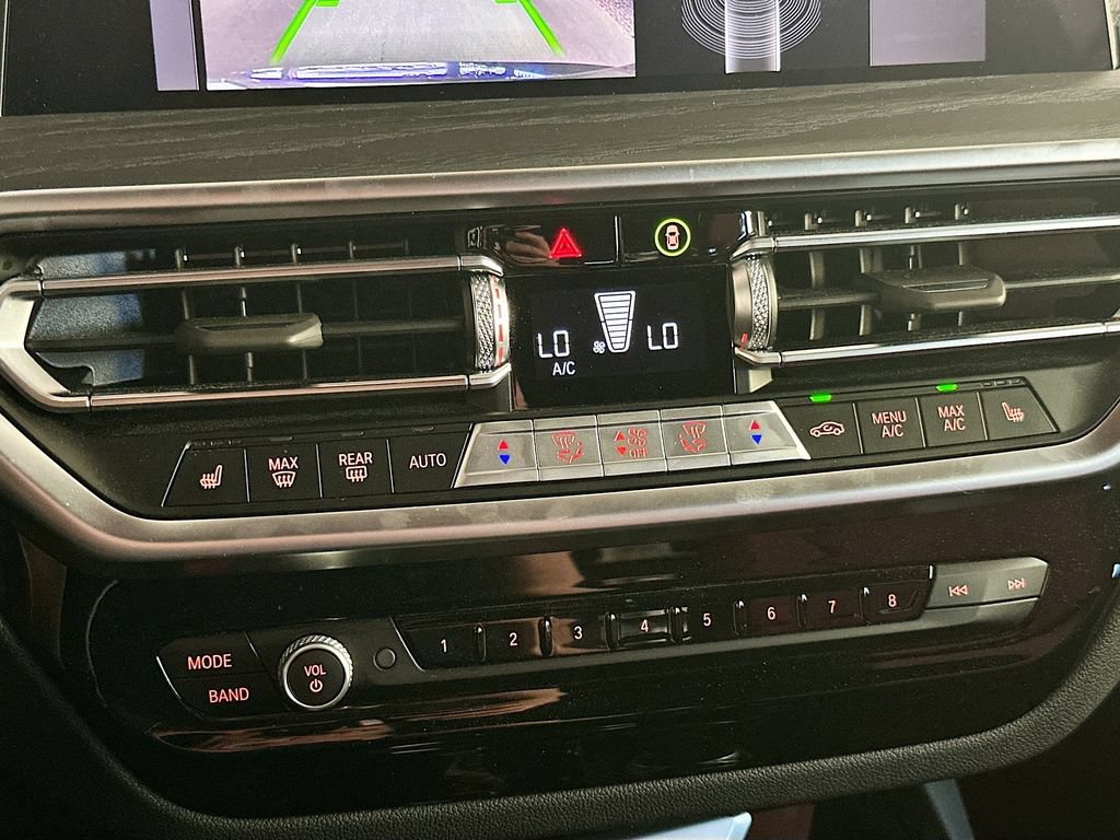 Certified 2024 BMW X3 xDrive30i w/ M Sport Package AWD/4WD image 16