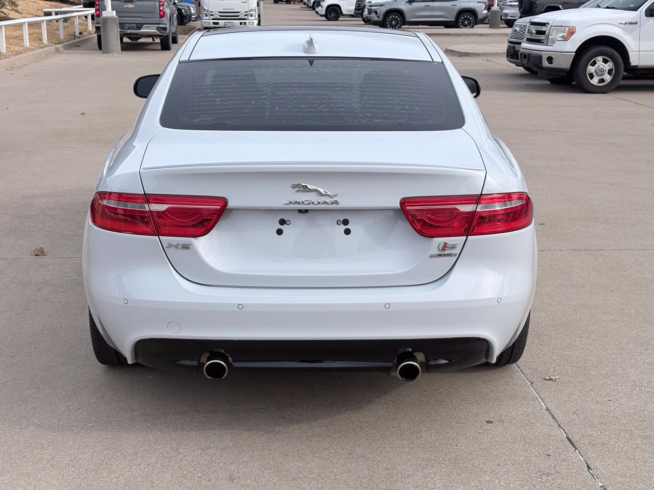 Used 2018 Jaguar XE S AWD/4WD image 5