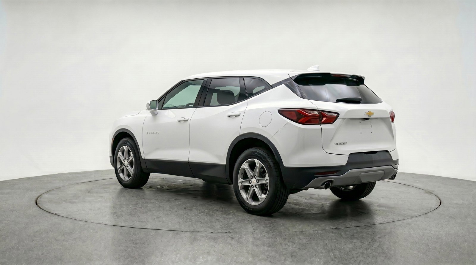 Used 2025 Chevrolet Blazer LT FWD image 6