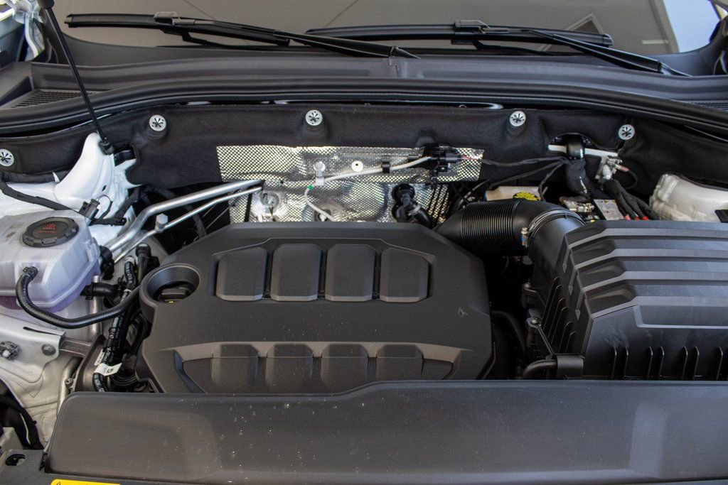 New 2025 Volkswagen Atlas Cross Sport SEL R-Line AWD/4WD image 28