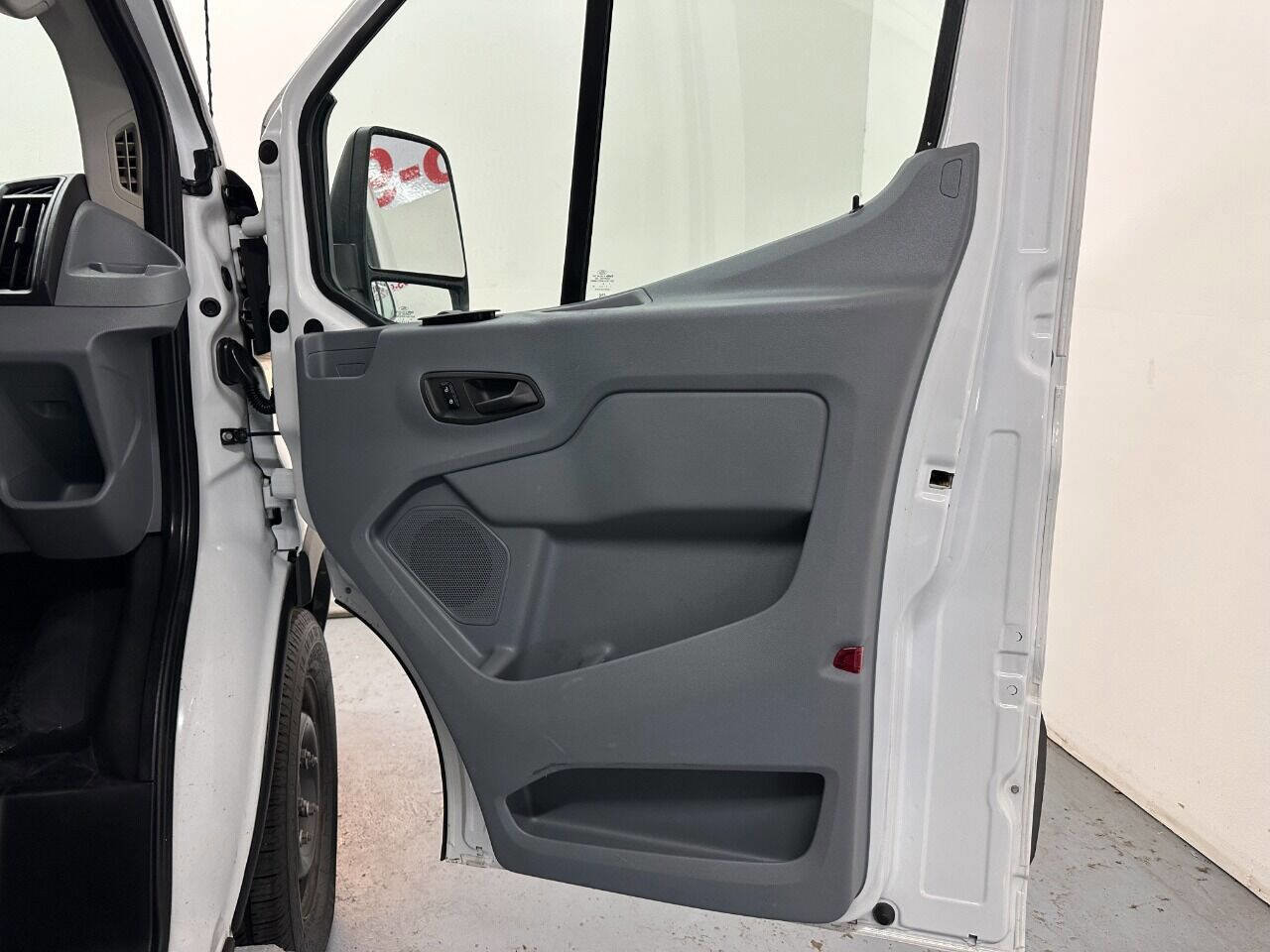 Used 2015 Ford Transit 250 130 Low Roof w/ Exterior Upgrade Package image 14