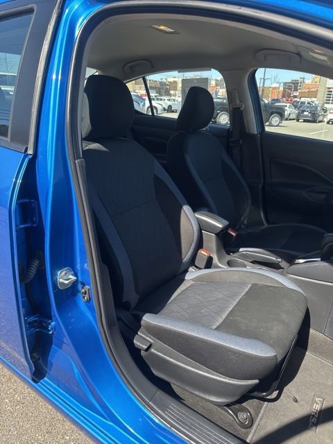 Used 2024 Nissan Versa SV image 11