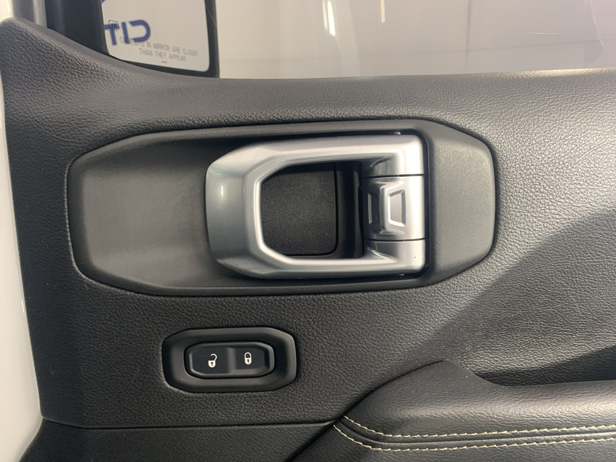 Used 2020 Jeep Gladiator Overland AWD/4WD image 36