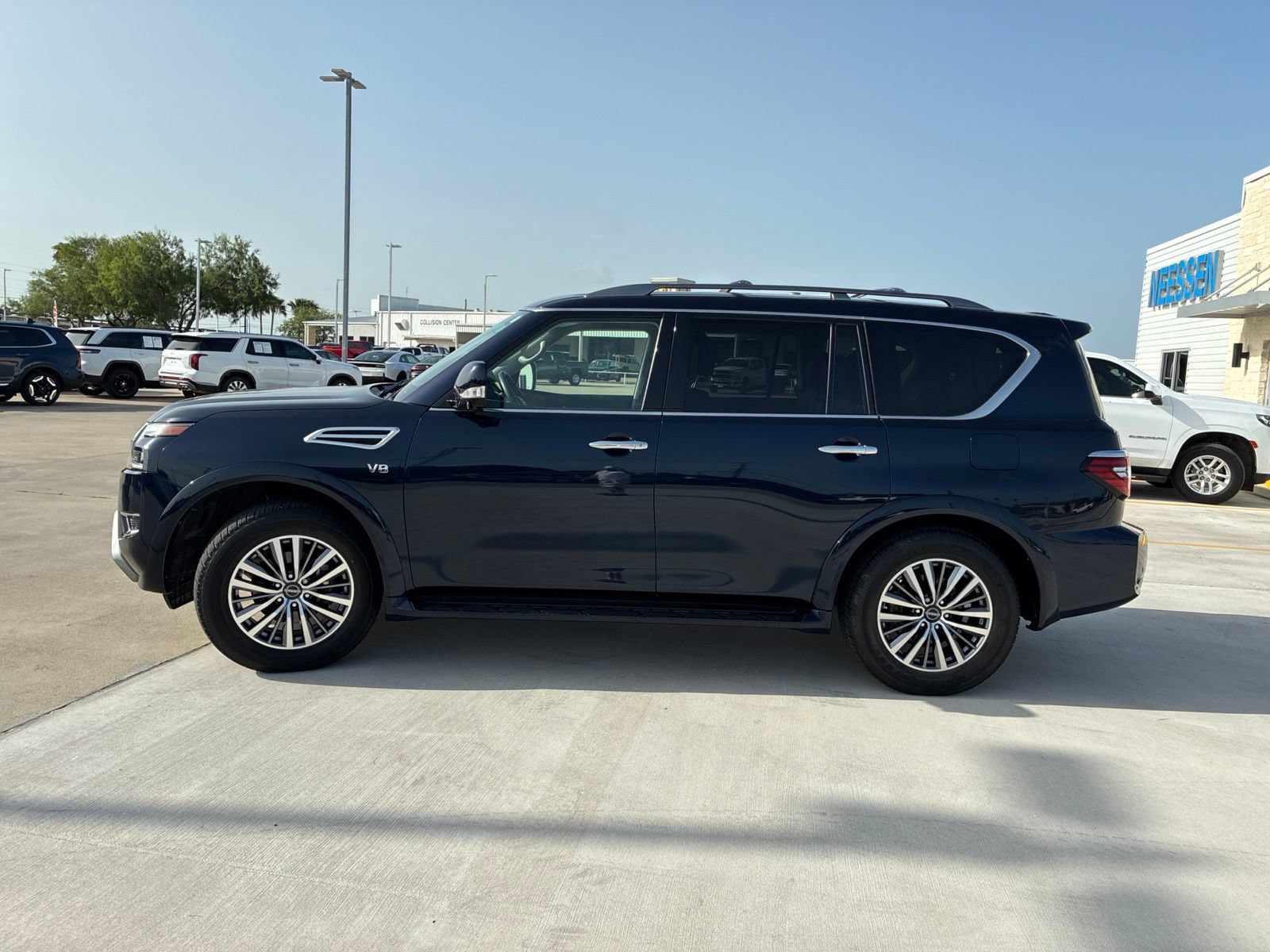 Used 2021 Nissan Armada SL RWD image 6