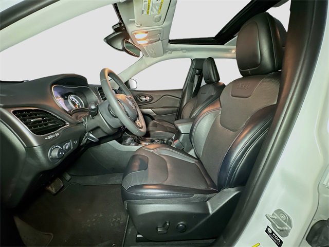 Used 2022 Jeep Cherokee Limited image 17