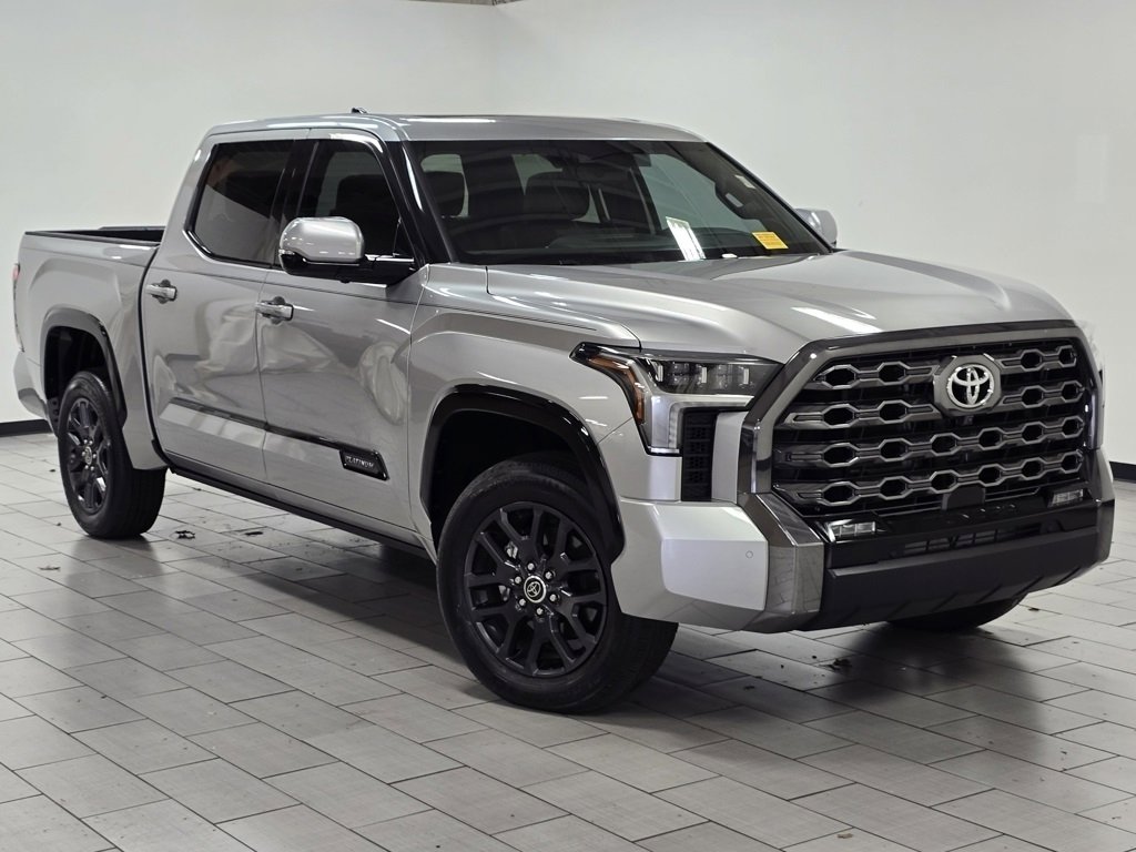 Used 2023 Toyota Tundra Platinum image 2