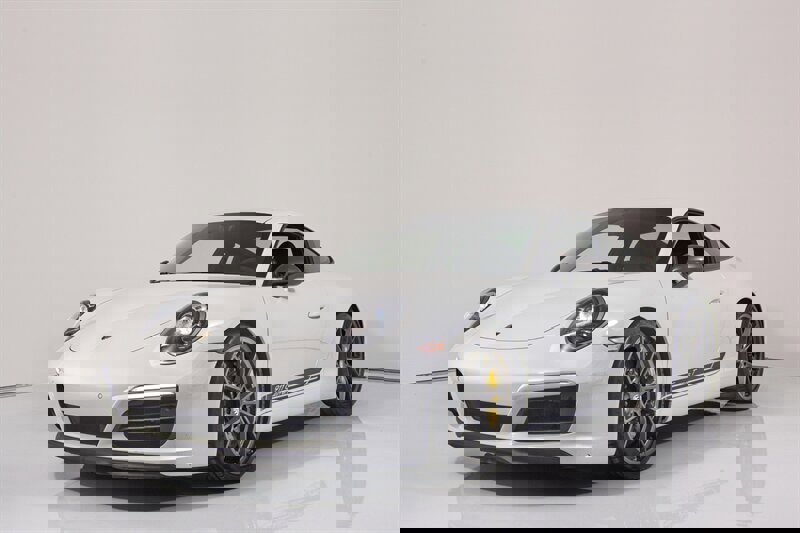 Used 2019 Porsche 911 Carrera T image 4