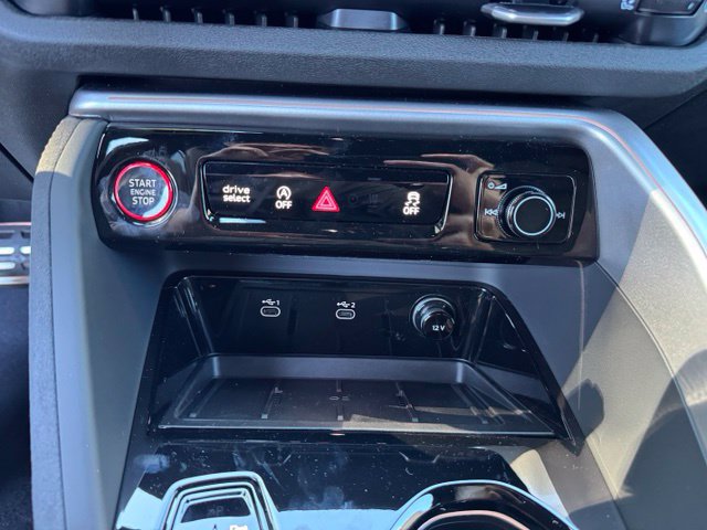 New 2026 Audi SQ5 Prestige AWD/4WD image 21