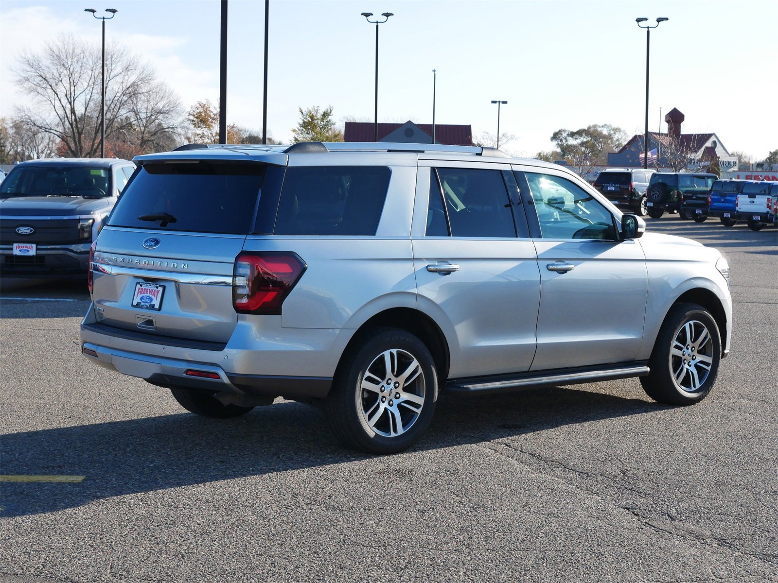 Certified 2024 Ford Expedition Limited image 5