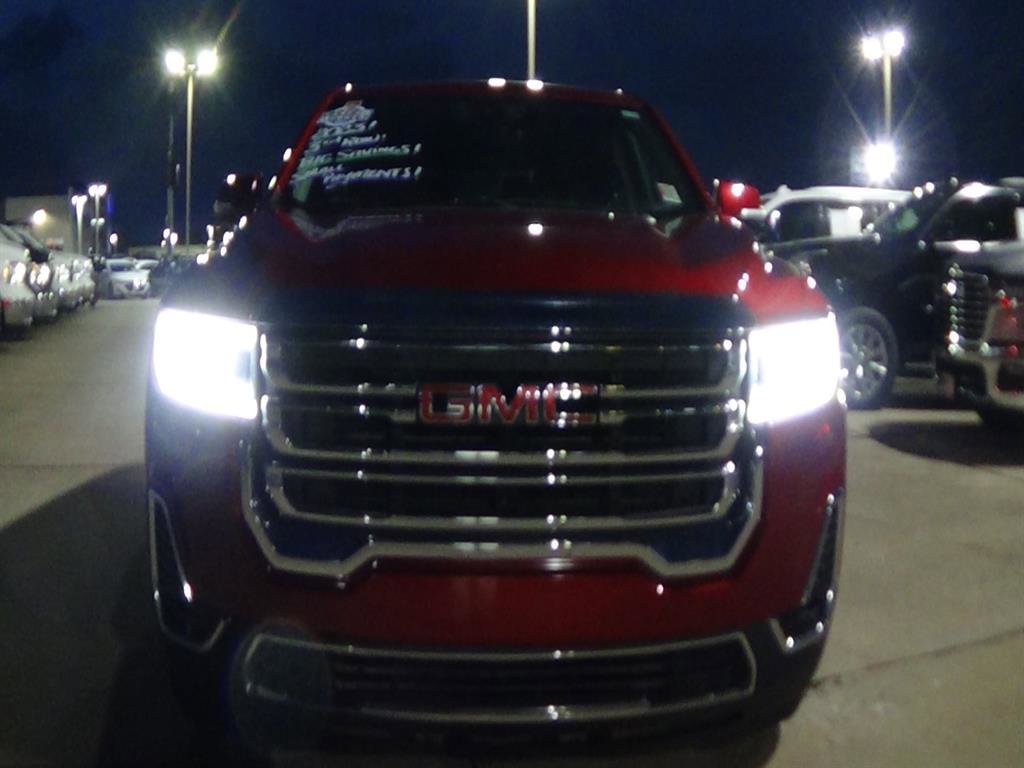Used 2023 GMC Acadia SLE FWD image 3