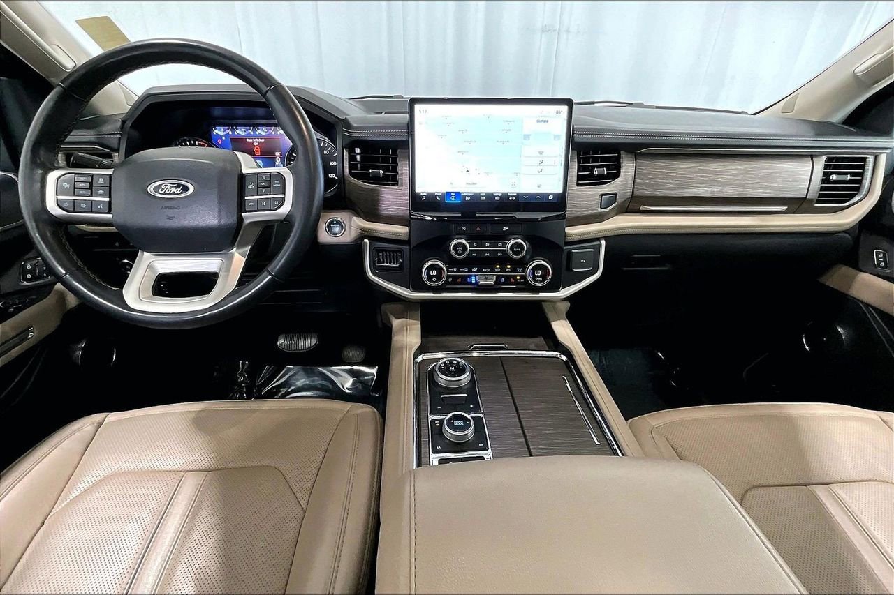 Used 2024 Ford Expedition Limited image 15