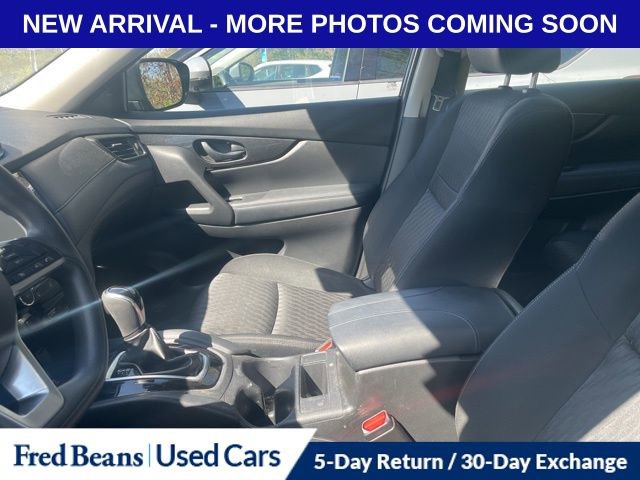 Used 2019 Nissan Rogue S image 11