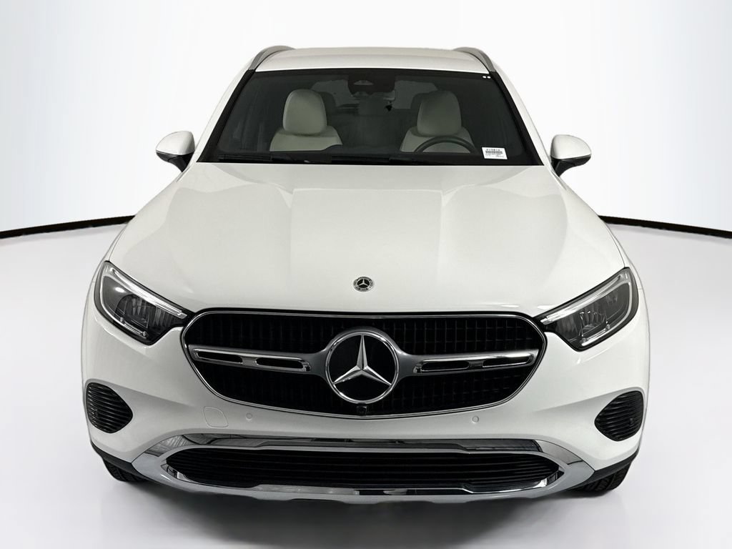 Certified 2025 Mercedes-Benz GLC 350e 4MATIC image 2