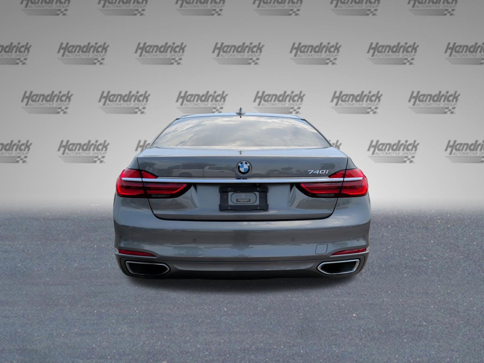 Used 2016 BMW 740i RWD image 8