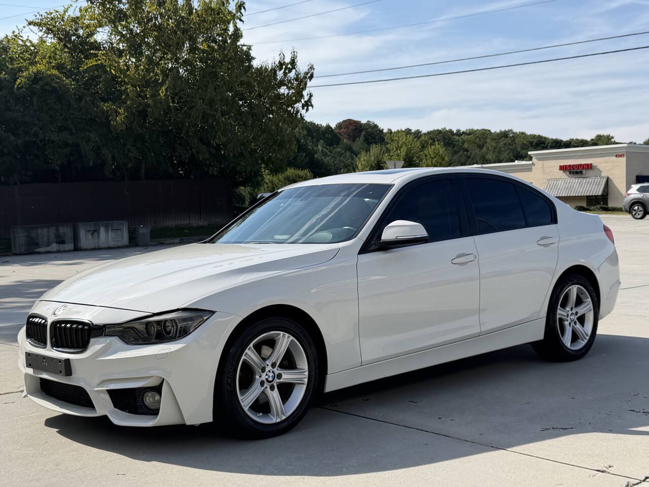 Used 2013 BMW 328i Sedan RWD image 1
