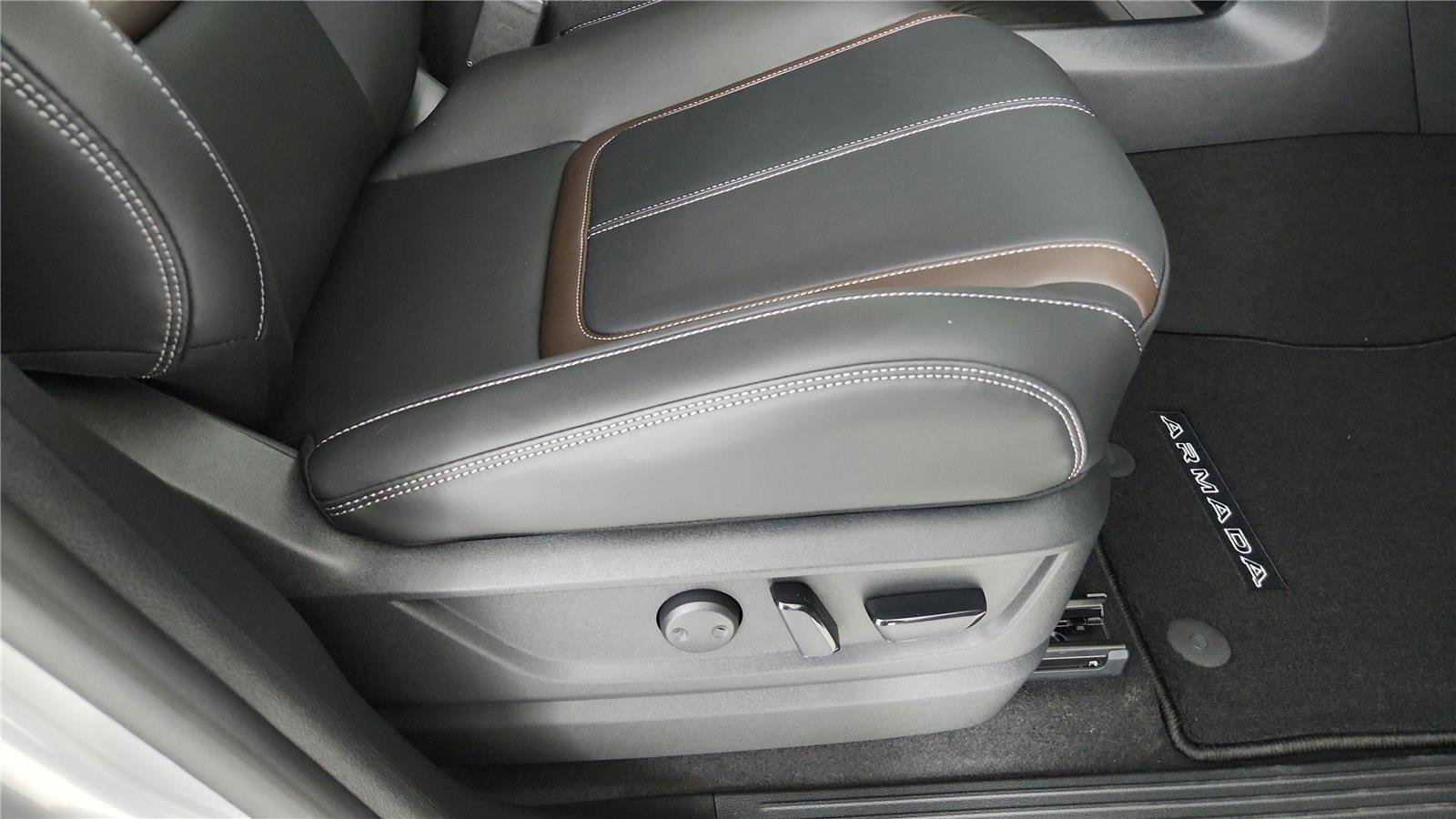 Certified 2025 Nissan Armada SL w/ Captain's Chari Seat Package AWD/4WD image 25