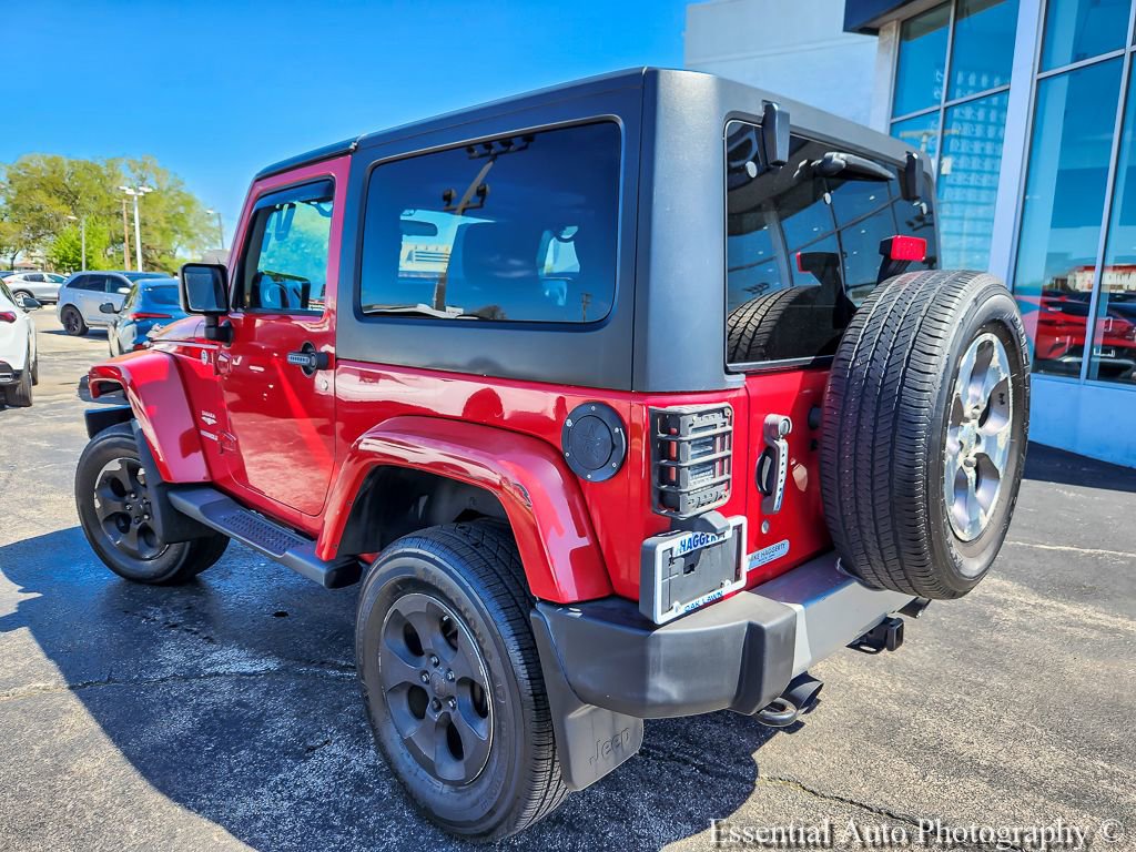 Used 2012 Jeep Wrangler Sahara w/ Connectivity Group AWD/4WD image 5