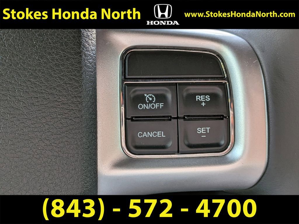 Used 2013 Dodge Challenger SXT w/ Sound Group RWD image 27