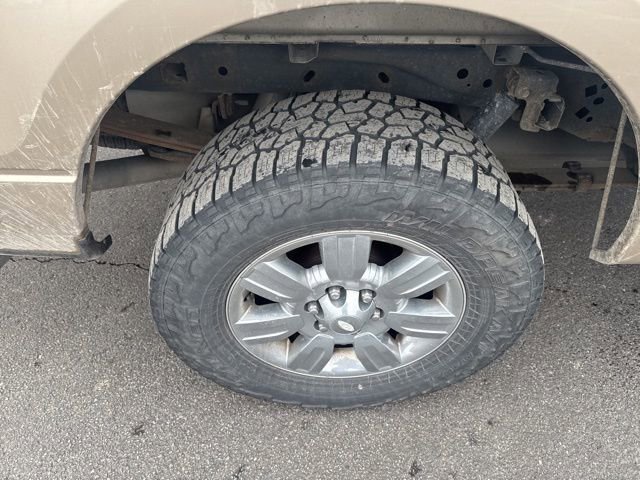 Used 2011 Ford F150 XLT w/ XLT Chrome Pkg image 11