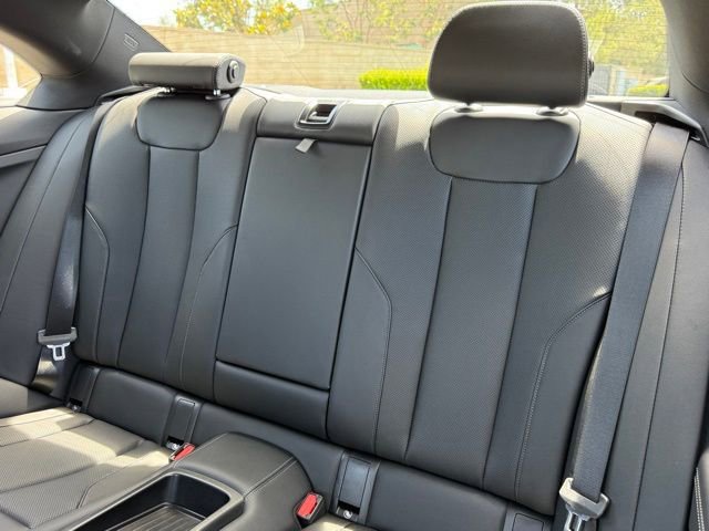 Used 2025 BMW 230i Coupe w/ Premium Package RWD image 22