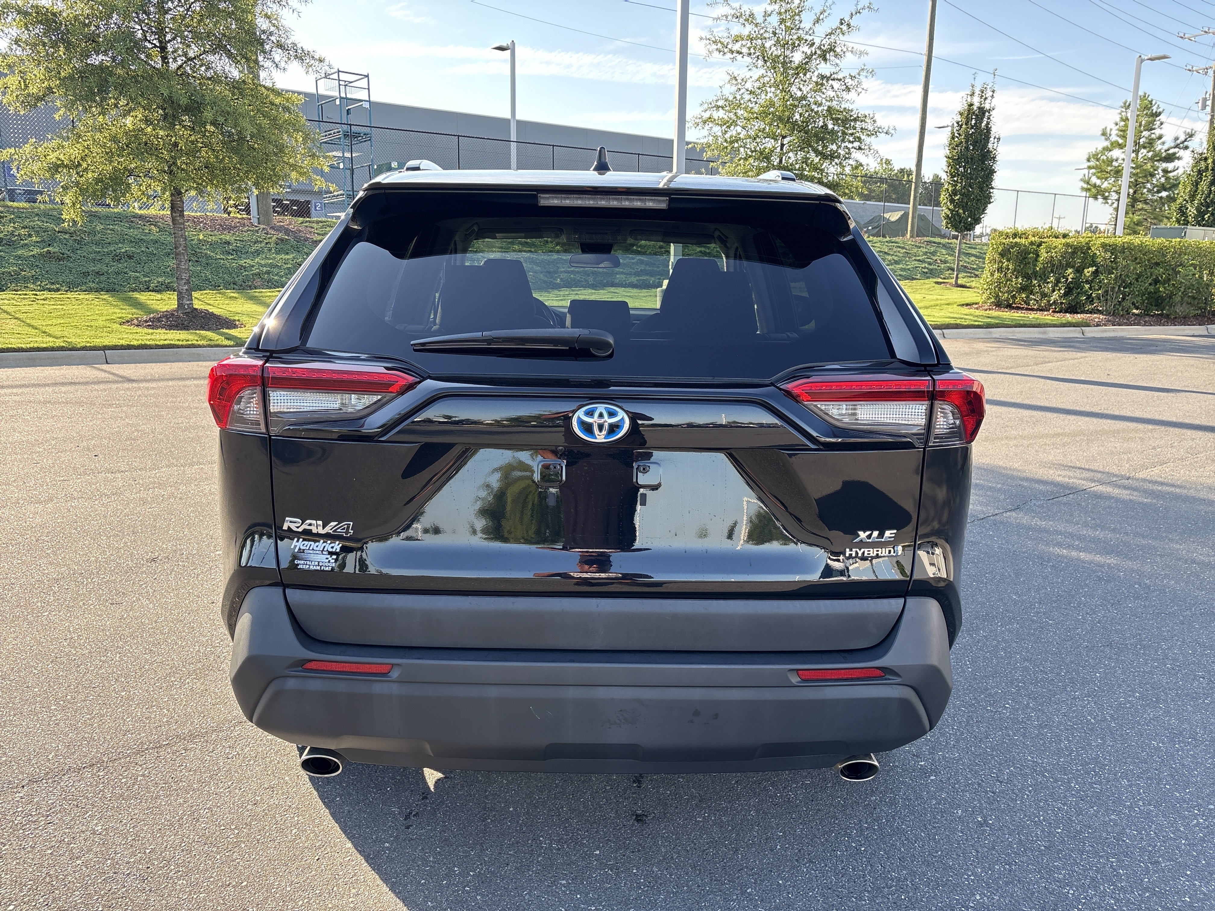 Used 2023 Toyota RAV4 XLE AWD/4WD image 8