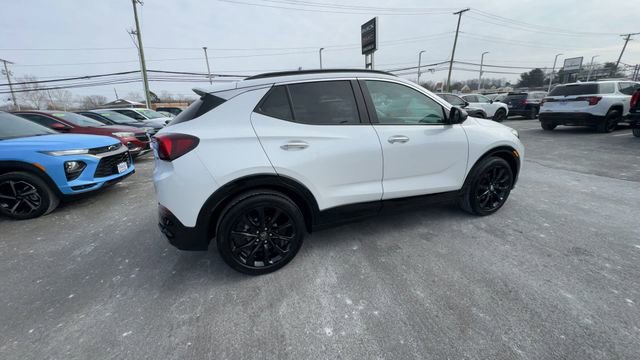 Used 2024 Buick Encore GX Sport Touring w/ Experience Buick Package image 8