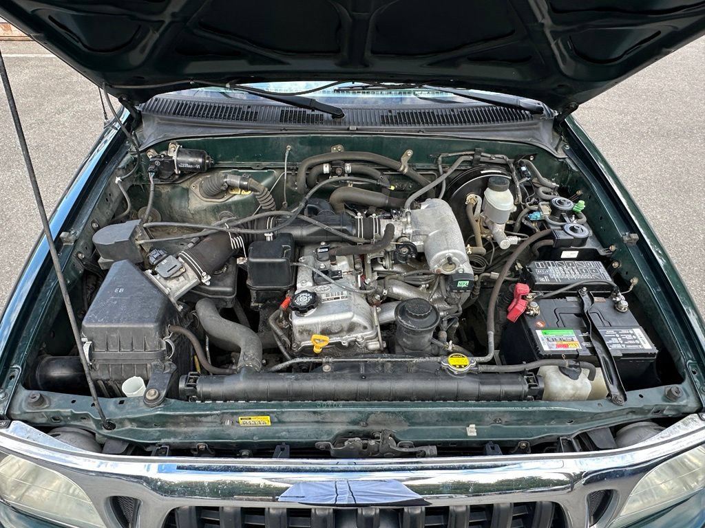 Used 2001 Toyota Tacoma 2WD Xtracab image 16