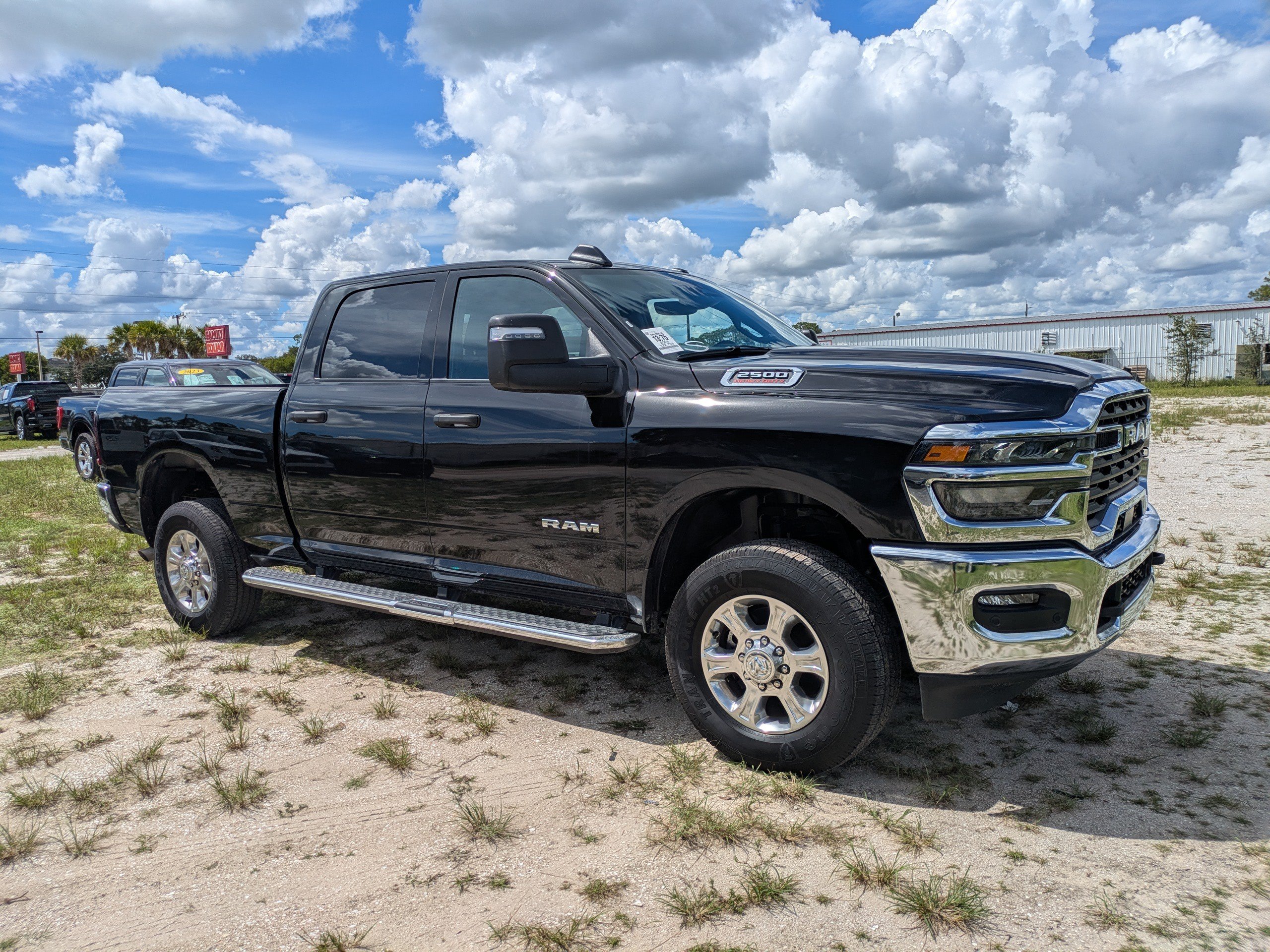Used 2026 RAM 2500 Big Horn AWD/4WD image 2