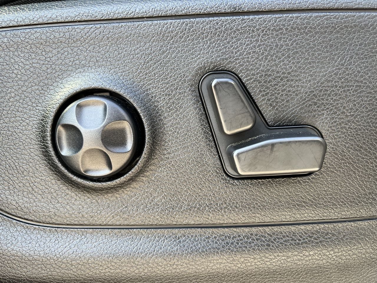 Used 2021 RAM 1500 Rebel w/ Rebel Level 1 Equipment Group AWD/4WD image 25