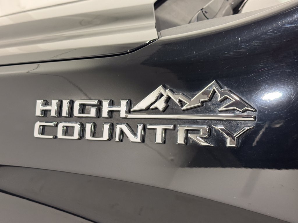 Used 2022 Chevrolet Silverado 1500 High Country w/ Safety Package II AWD/4WD image 29