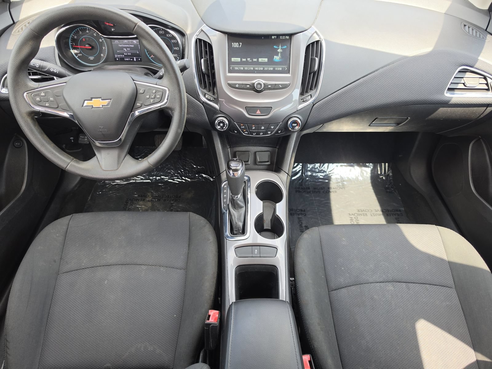 Used 2018 Chevrolet Cruze LT w/ Convenience Package FWD image 10