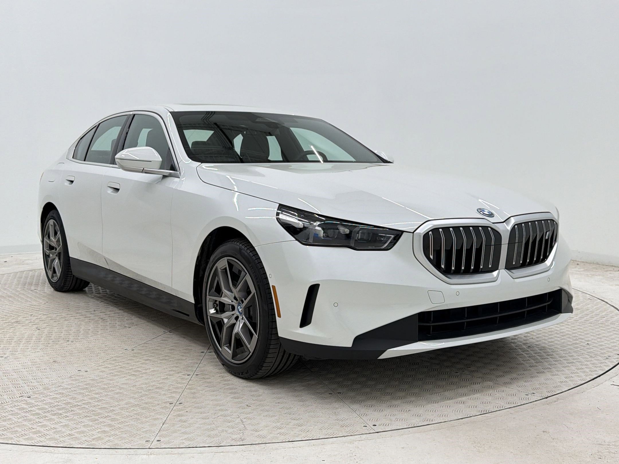 Certified 2024 BMW i5 eDrive40i w/ M Sport Package image 7