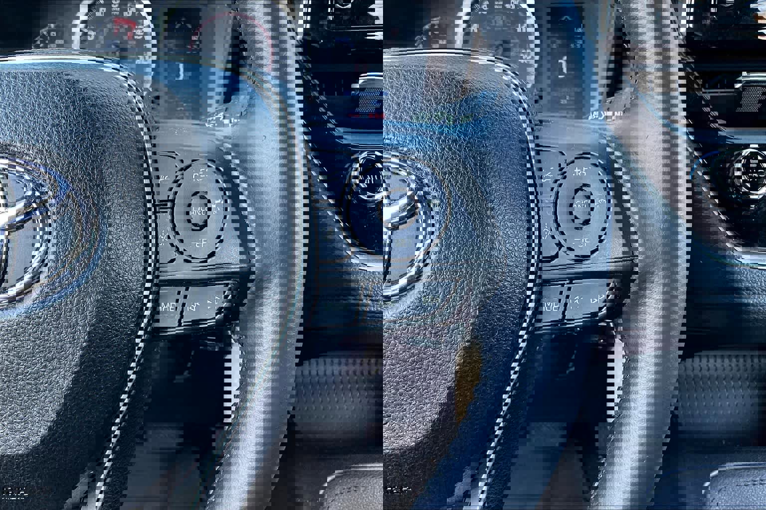 Used 2020 Toyota Corolla SE image 23