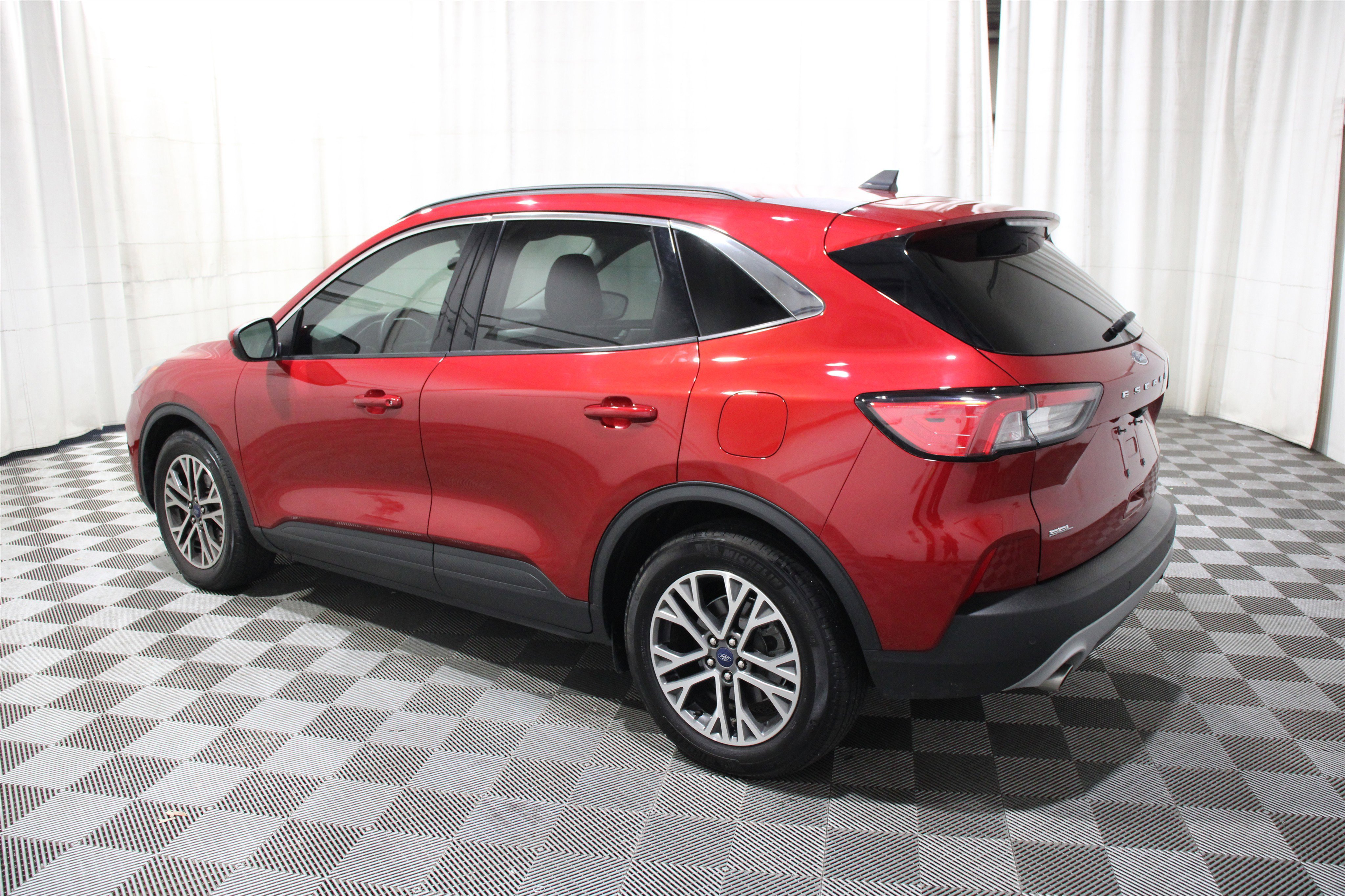 Used 2022 Ford Escape SEL image 33