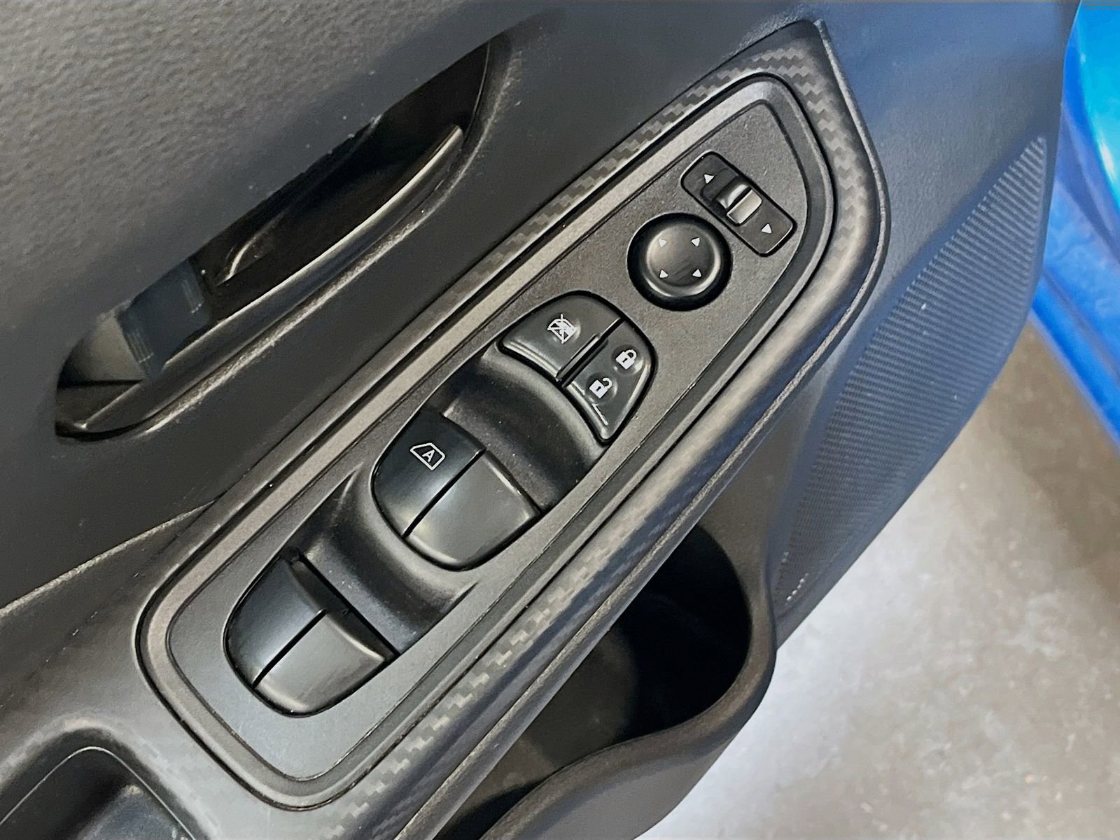 Used 2024 Nissan Versa S w/ S Plus Package image 17