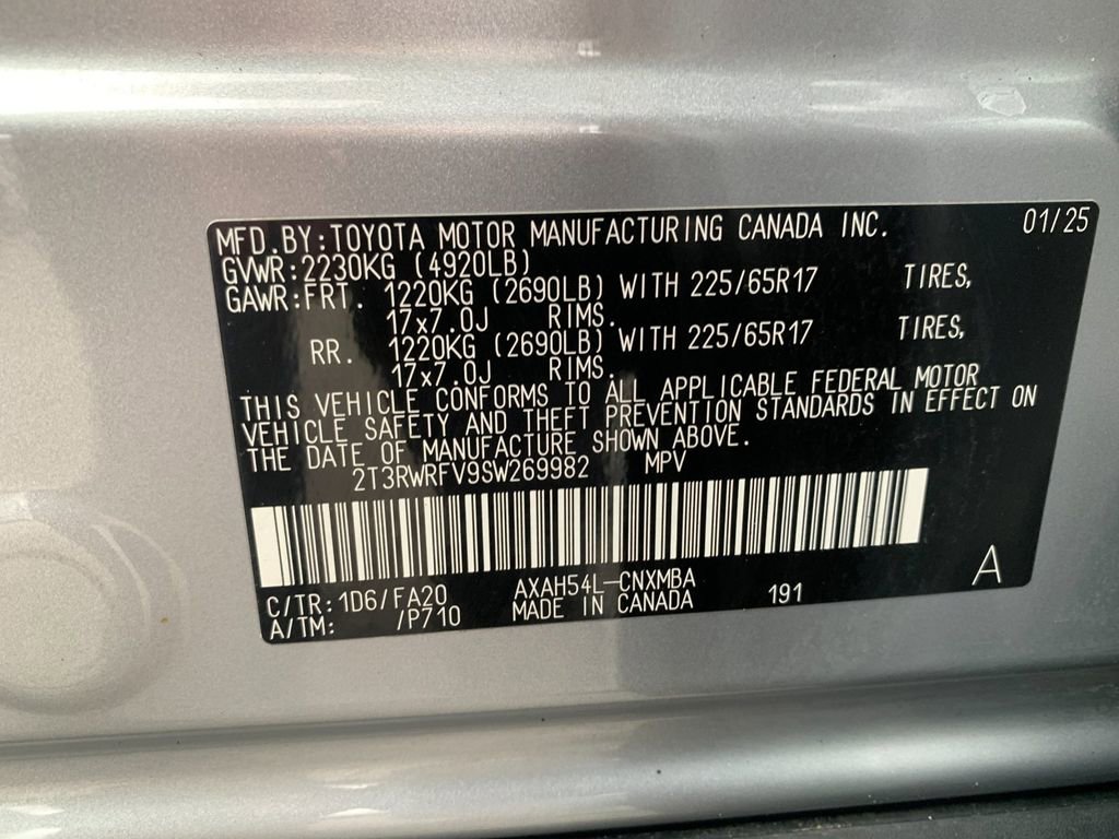 Used 2025 Toyota RAV4 XLE image 33